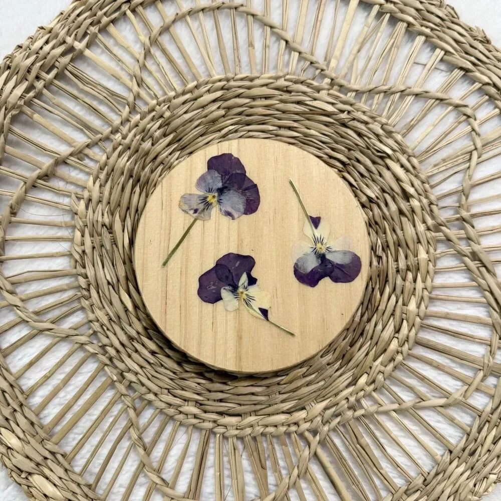 Handmade Wooden Round Dried Purple Viola Flowers Coaster